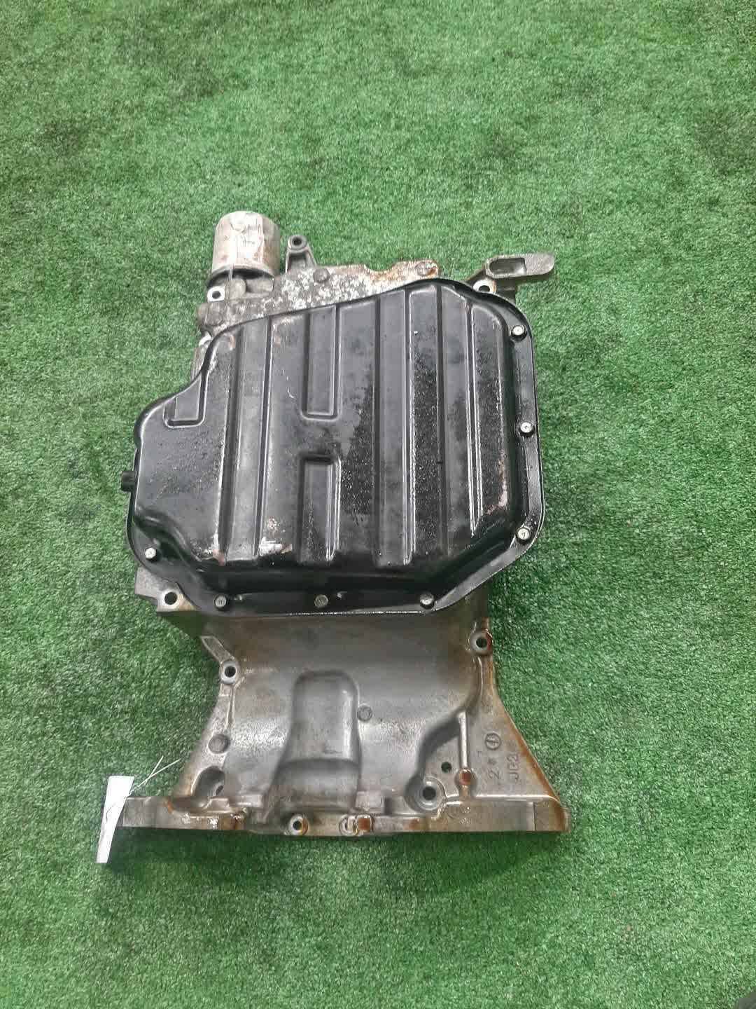 Поддон кпп NISSAN X-TRAIL TNT31 QR25DE 2 ракурс