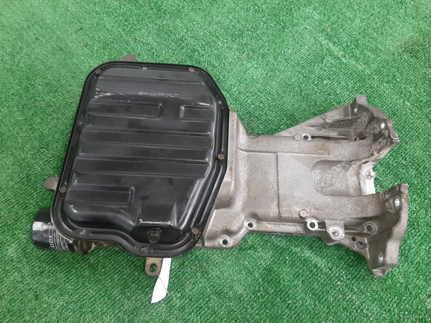 Поддон кпп NISSAN LIBERTY RM12 QR20DE 2 ракурс