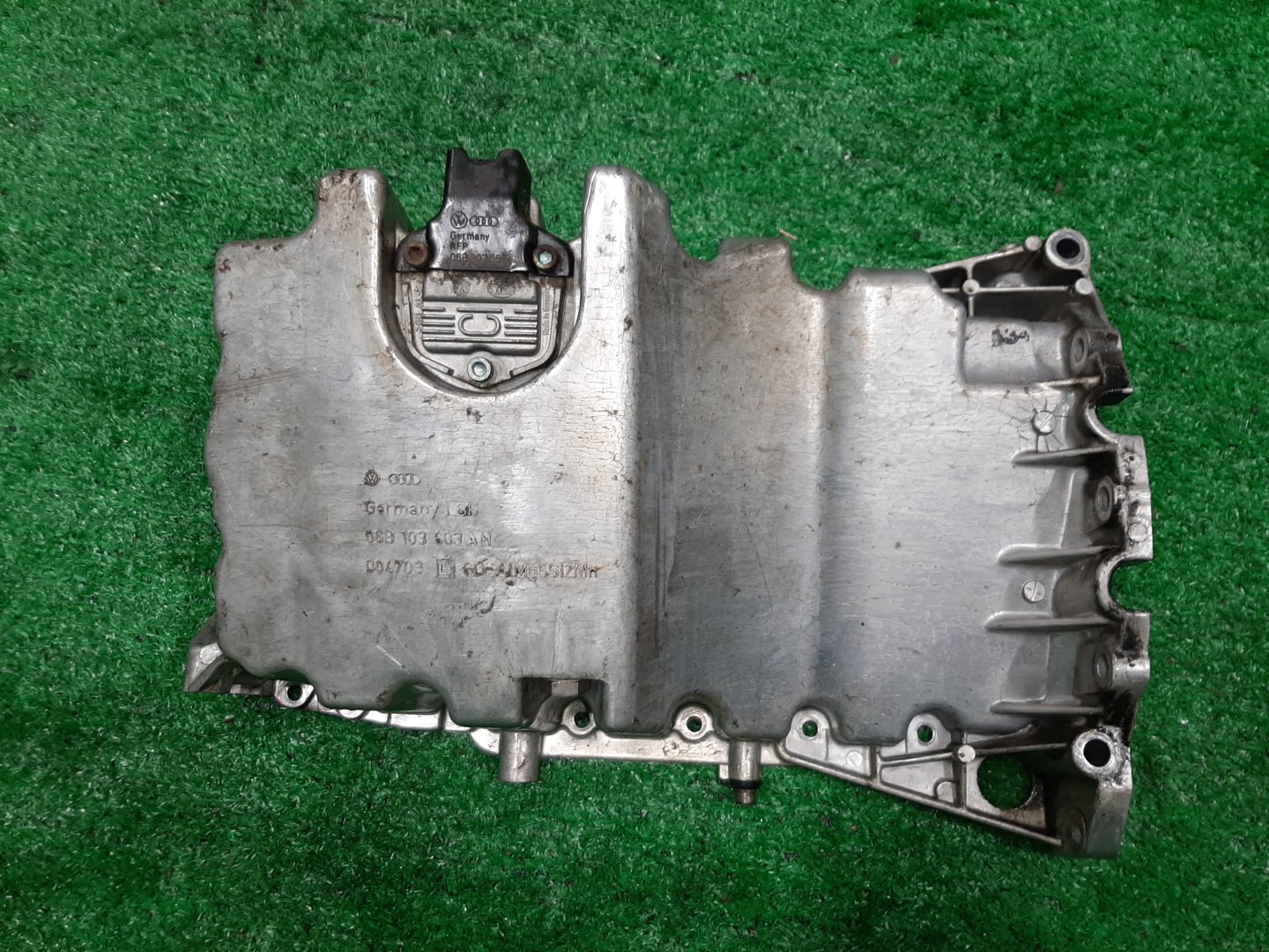 Поддон кпп AUDI A4 8EC ALT 2 ракурс