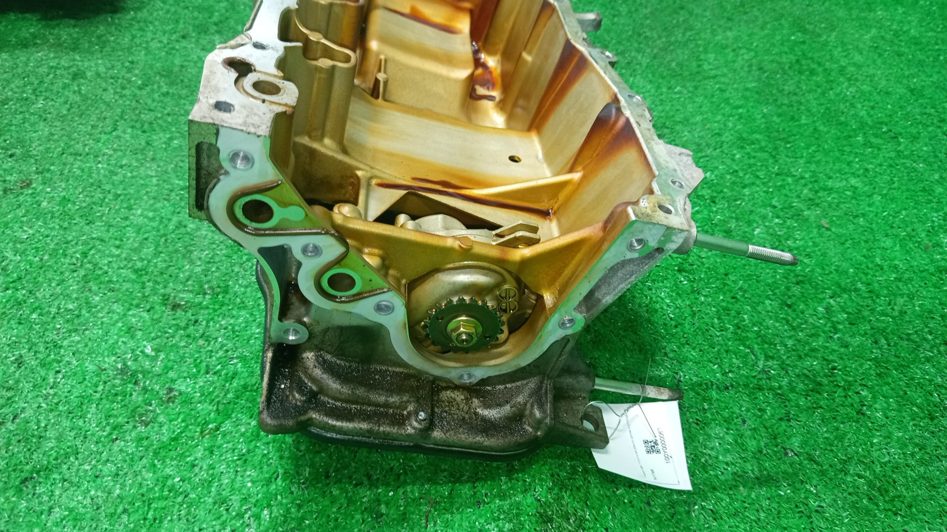 Поддон кпп TOYOTA ISIS ZGM10G 2ZR-FAE 3 ракурс
