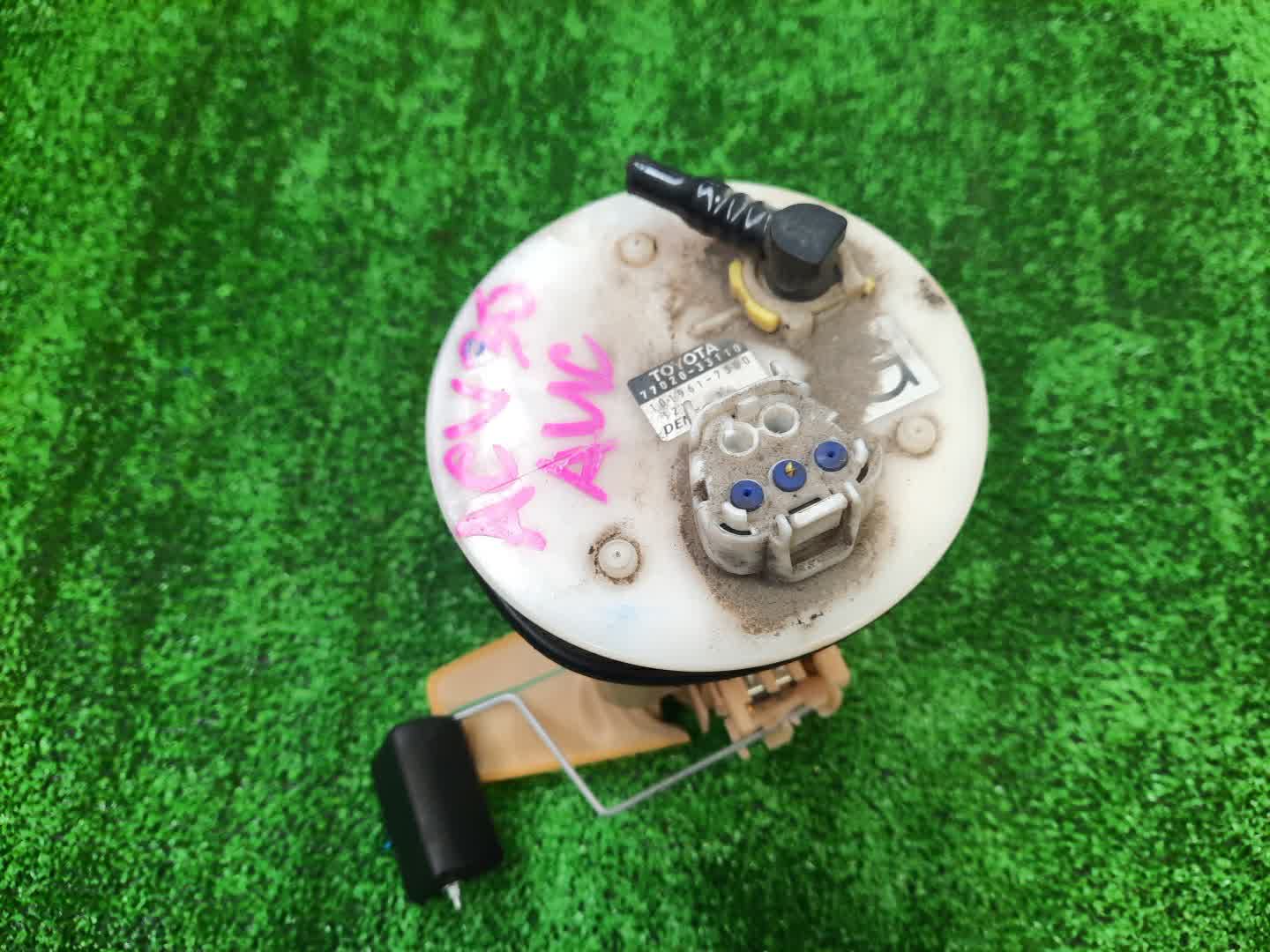 Насос воздушный TOYOTA CAMRY ACV30 2AZ-FE 77020-33110 1 ракурс