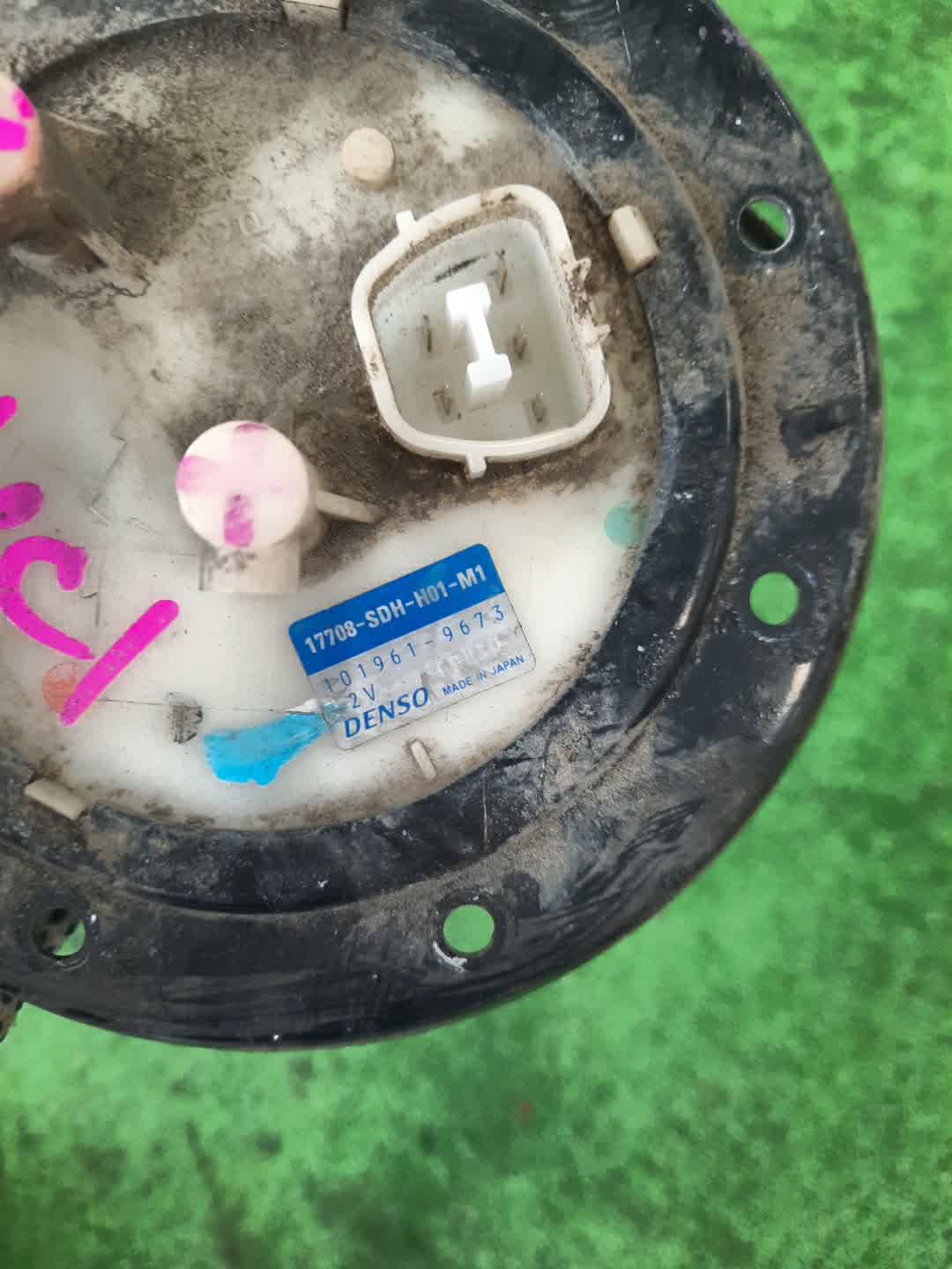 Насос воздушный HONDA INSPIRE UC1 J30A 17708-SDM-H01-M1 3 ракурс