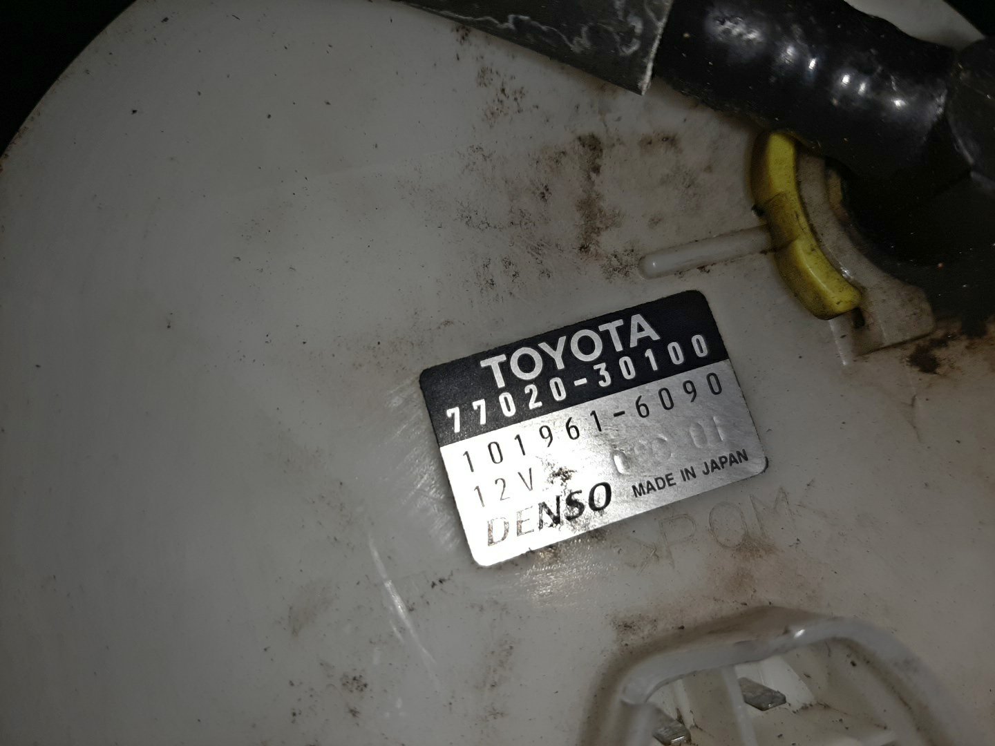 Насос воздушный TOYOTA CROWN MAJESTA UZS171 1UZ-FE 77020-30100 3 ракурс