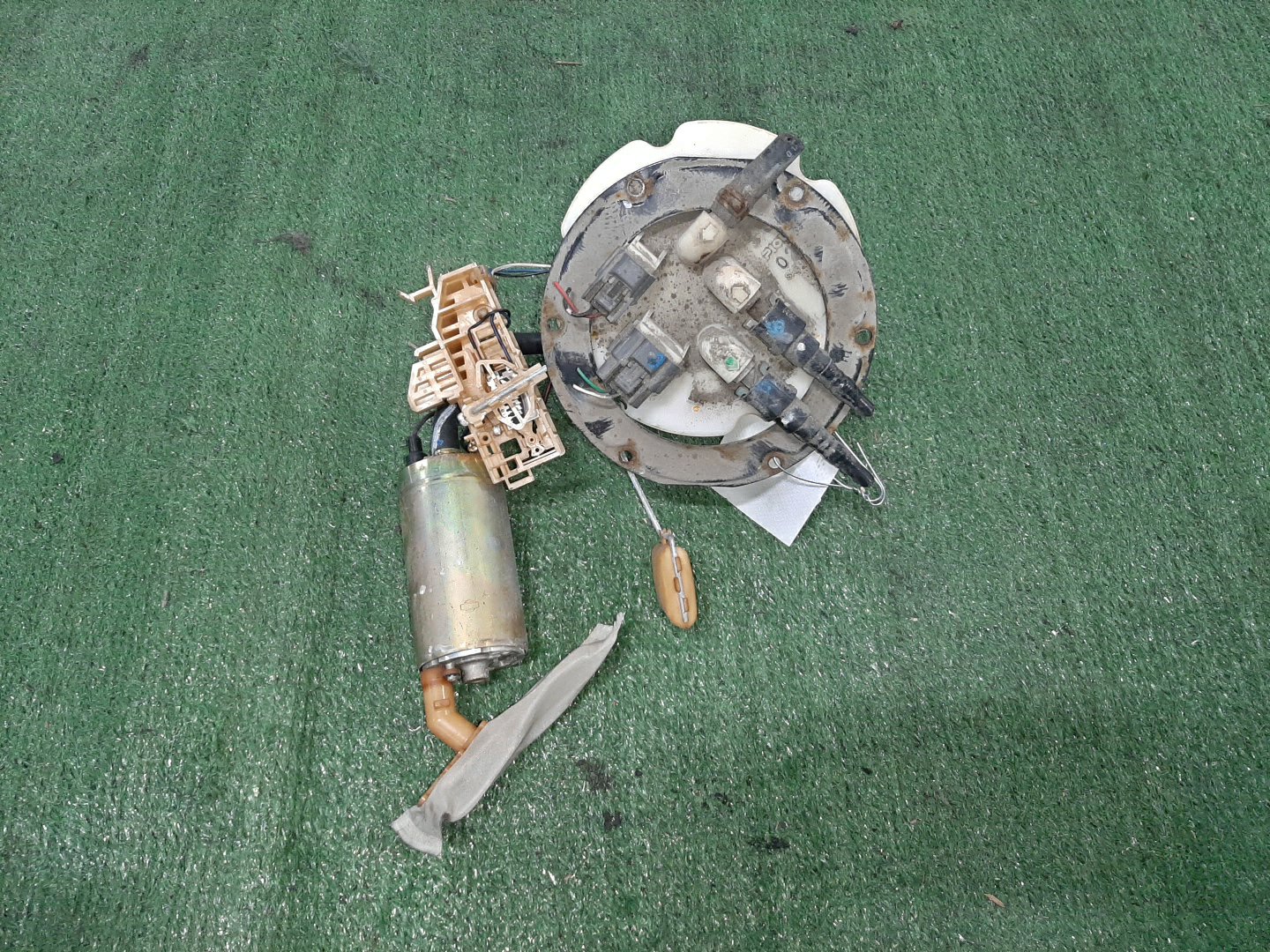 Насос воздушный NISSAN LIBERTY PM12 SR20DE 2 ракурс
