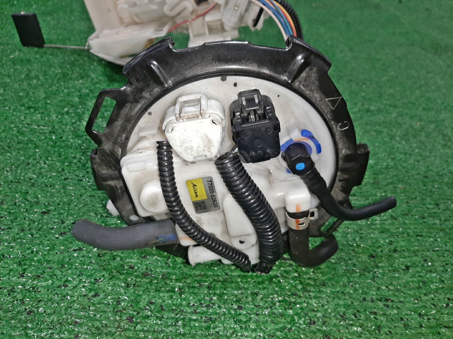 Насос воздушный TOYOTA YARIS MXPH10 M15A-FXE 77020-52630 3 ракурс
