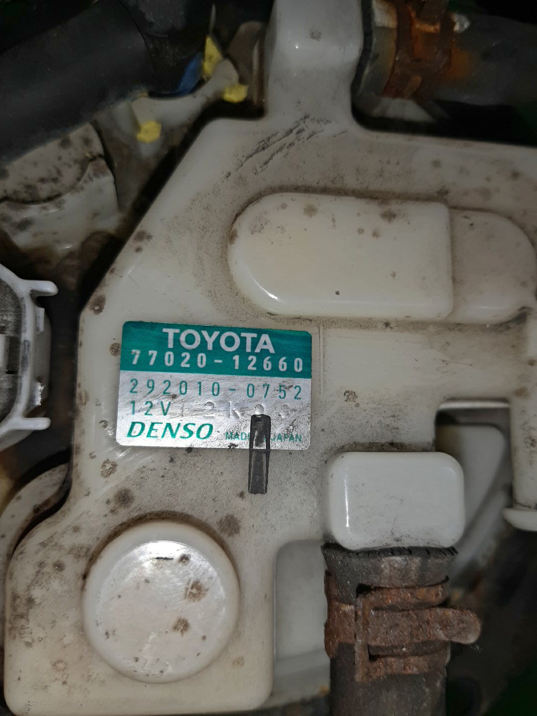 Насос воздушный TOYOTA COROLLA  AXIO ZRE142 2ZR-FE 77020-12660 3 ракурс