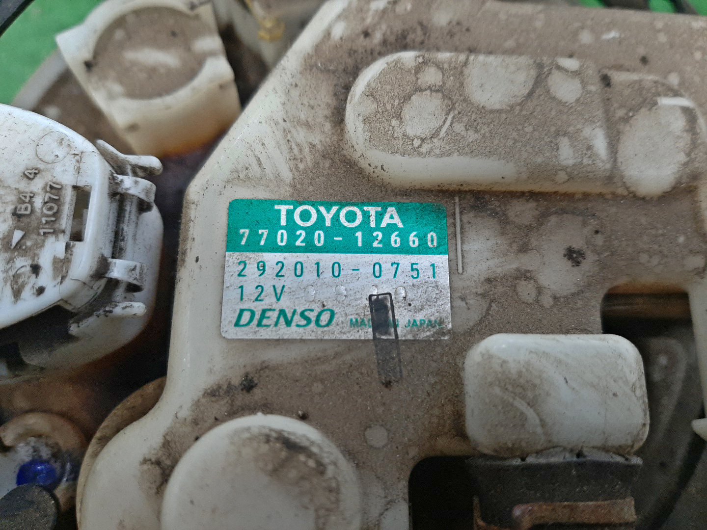 Насос воздушный TOYOTA COROLLA FIELDER ZRE142G 2ZR-FE 77020-12660 4 ракурс