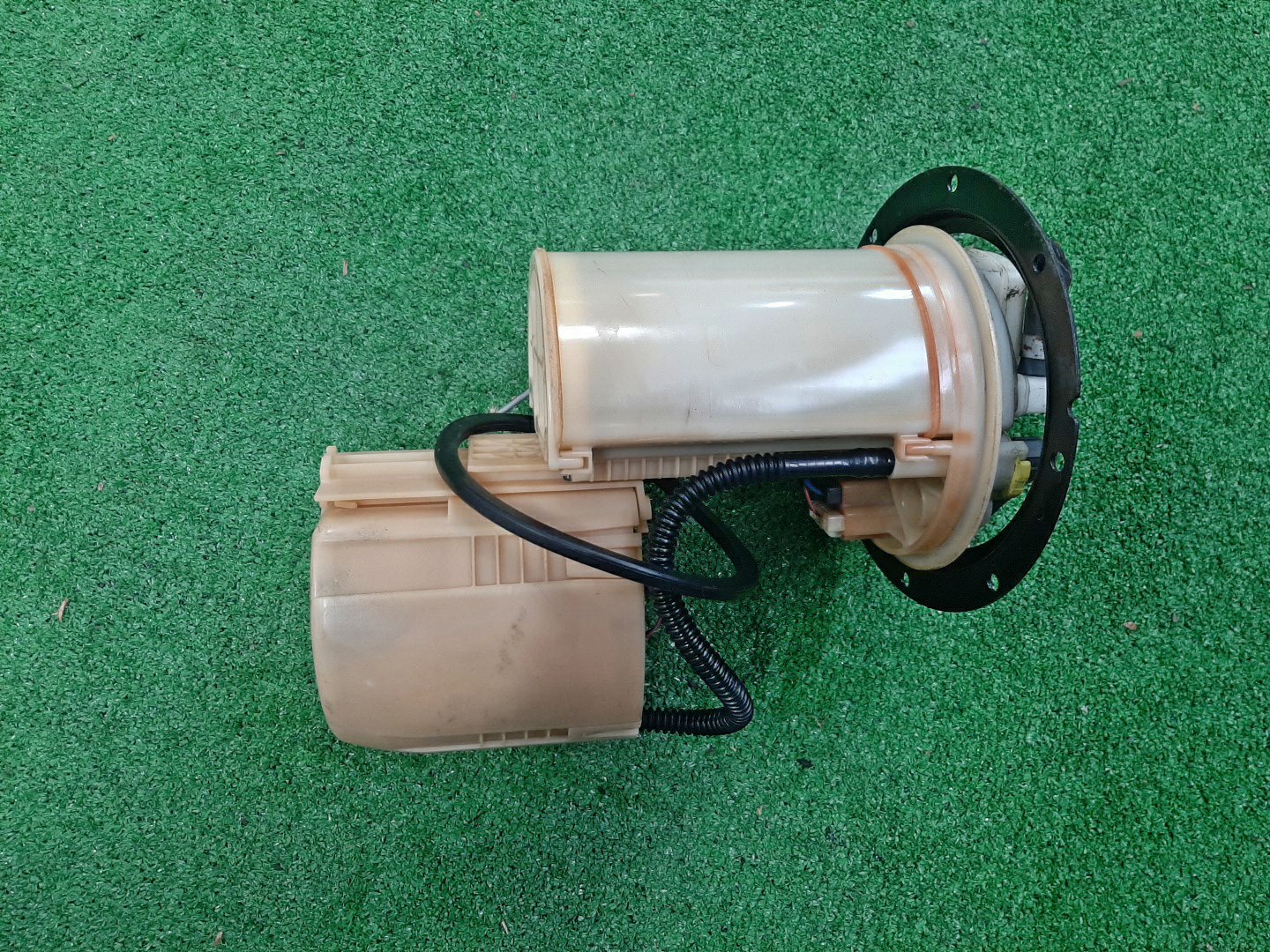 Насос воздушный TOYOTA COROLLA FIELDER ZRE142G 2ZR-FE 77020-12660 2 ракурс