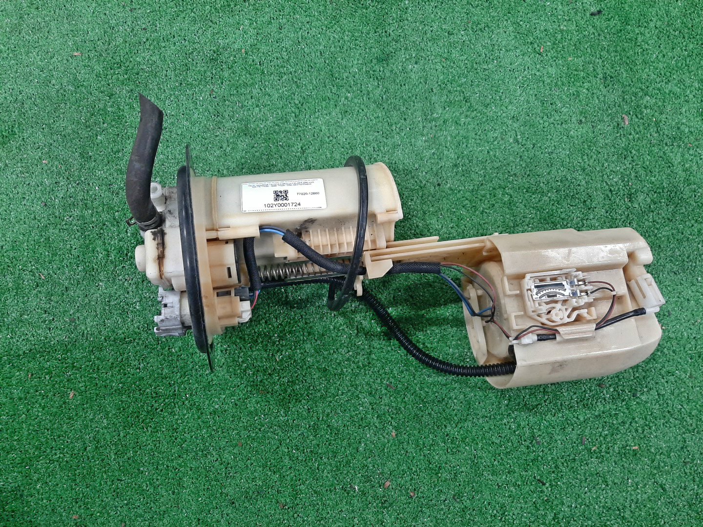 Насос воздушный TOYOTA COROLLA FIELDER ZRE142G 2ZR-FE 77020-12660 1 ракурс