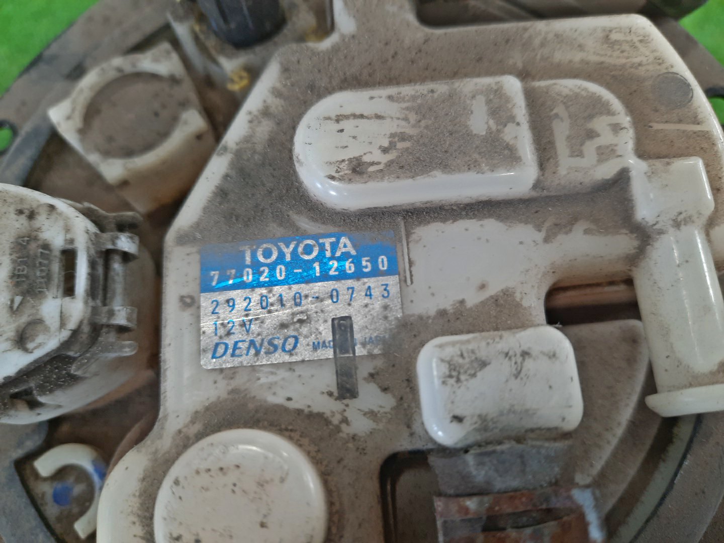 Насос воздушный TOYOTA COROLLA  AXIO NZE141 1NZ-FE 77020-12650 3 ракурс