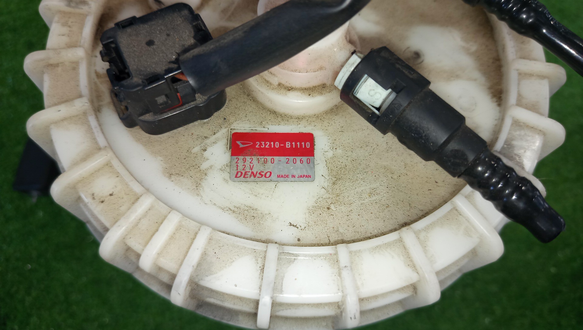 Насос воздушный TOYOTA ROOMY M900A 1KR-FE 23210-B1110 3 ракурс