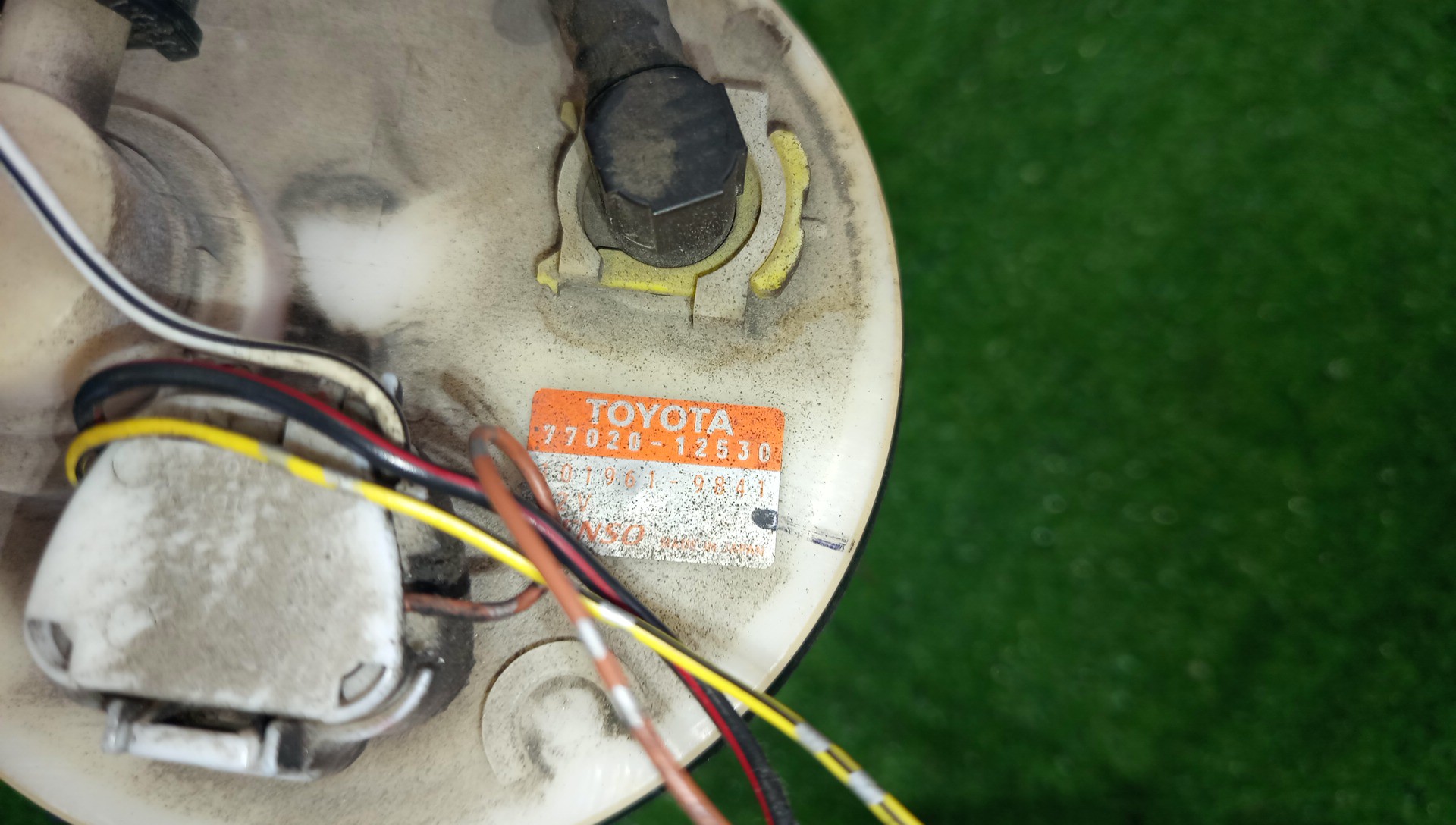 Насос воздушный TOYOTA COROLLA ZZE122 1ZZ-FE 77020-12530 3 ракурс