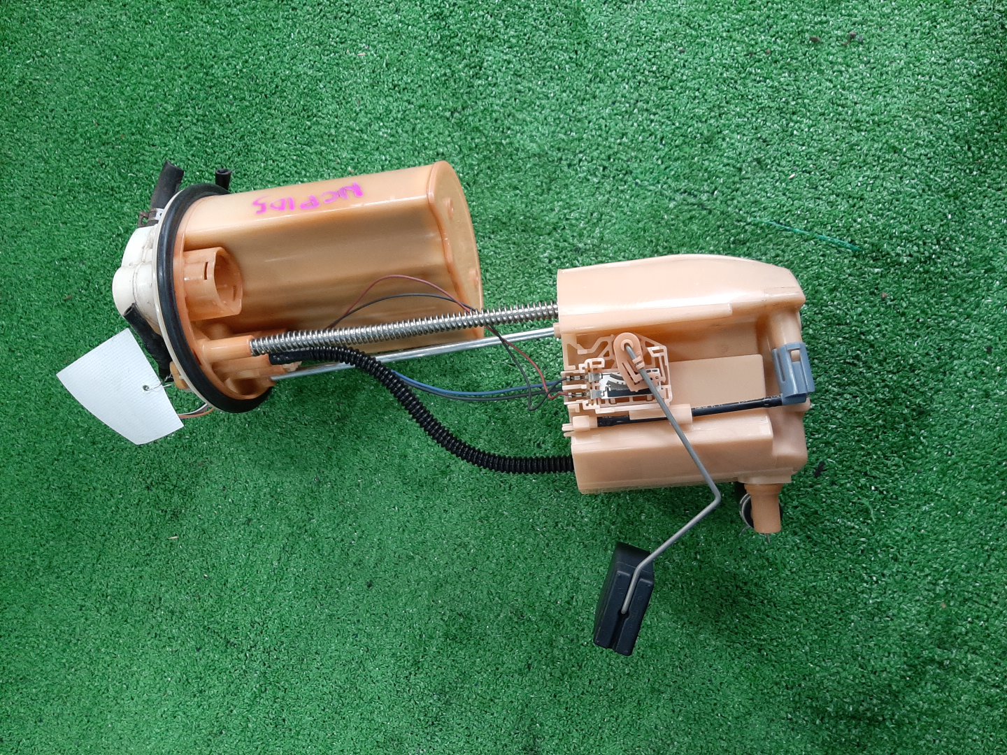 Насос воздушный TOYOTA RACTIS NCP105 1NZ-FE 1 ракурс