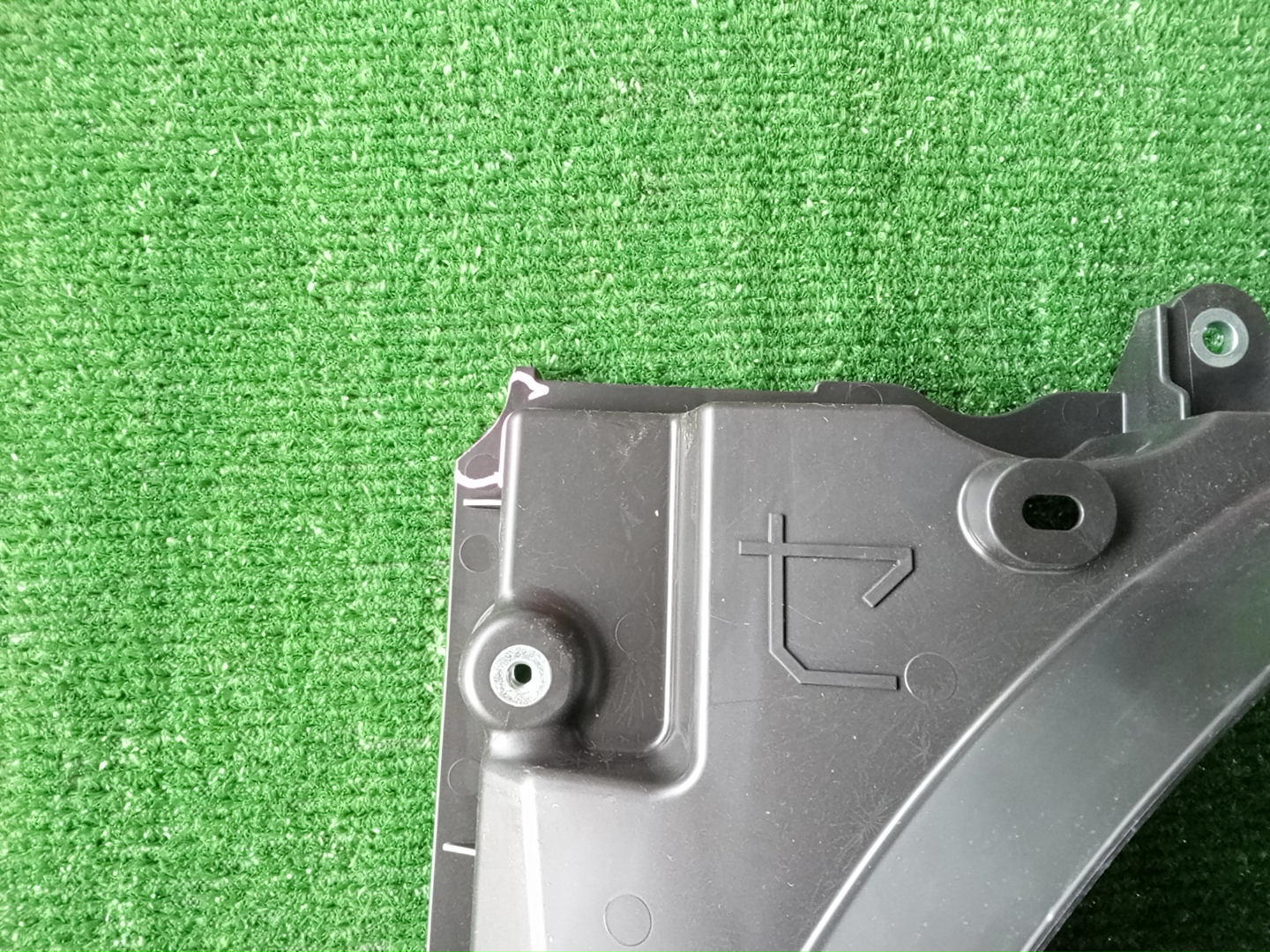Диффузор радиатора TOYOTA LAND CRUISER VJA300 16711-70281 4 ракурс