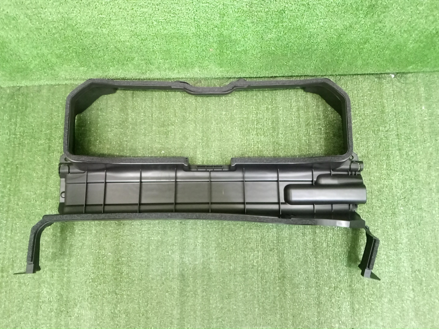 Диффузор радиатора HONDA ZR-V RZ3 71325-3V0-J00 1 ракурс Диффузор радиатора HONDA ZR-V RZ3 71325-3V0-J00 1 ракурс