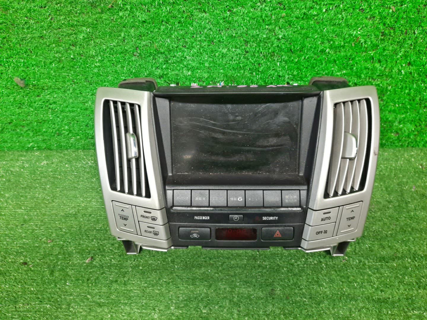 Монитор TOYOTA HARRIER GSU35W 86110-48310 1 ракурс