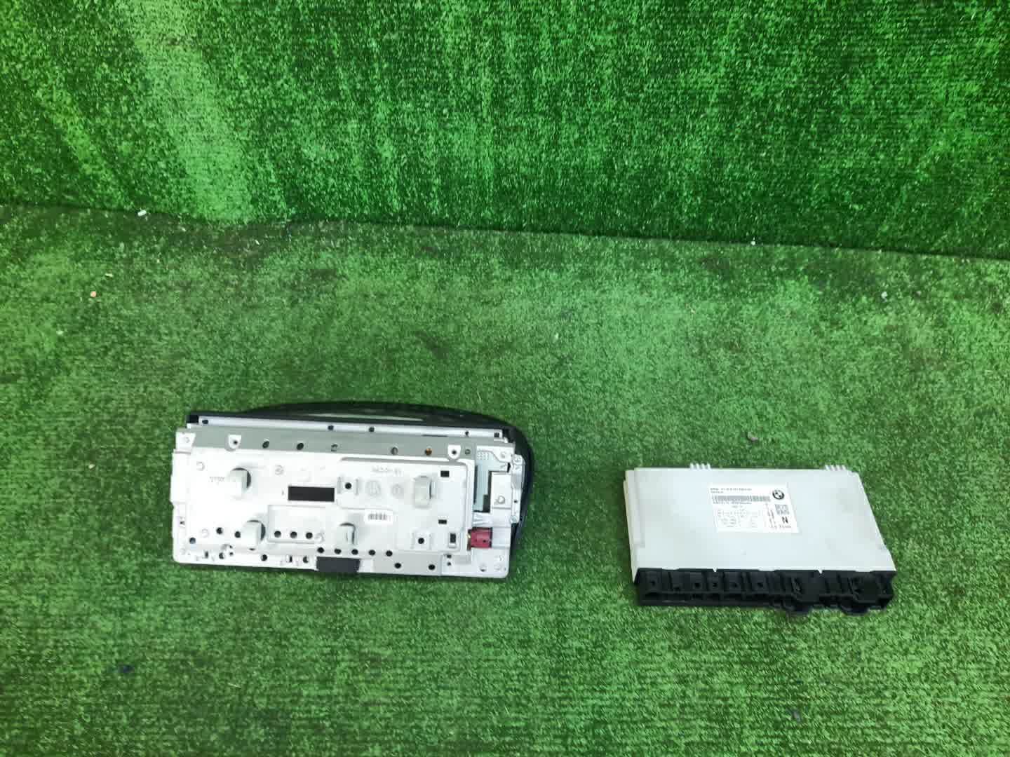 Монитор BMW 3-Series E90 4 ракурс