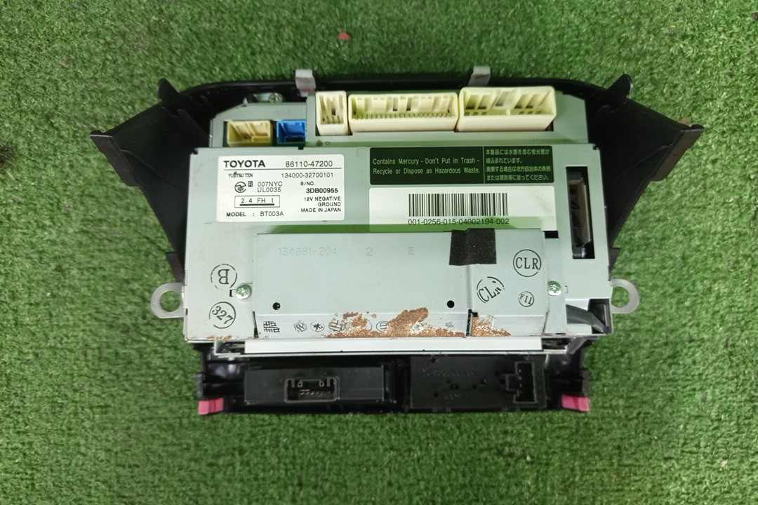 Монитор TOYOTA PRIUS NHW20 86110-47200 2 ракурс