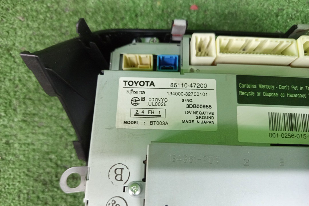 Монитор TOYOTA PRIUS NHW20 86110-47200 3 ракурс