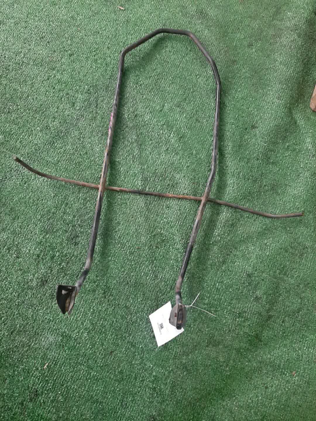 Крепление запаски TOYOTA SPRINTER EE103 2 ракурс