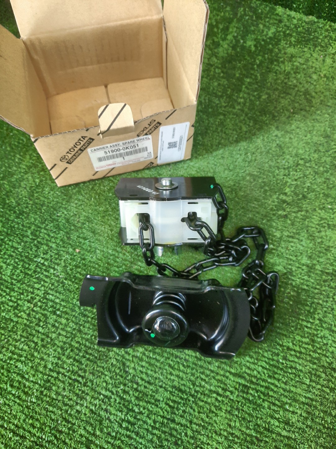 Крепление запаски TOYOTA HILUX KUN26 51900-0K051 2 ракурс