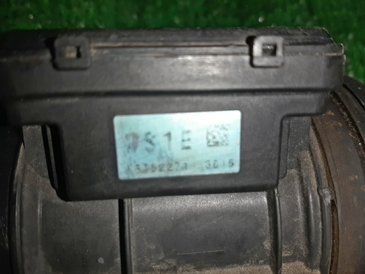 Датчик расхода воздуха MAZDA BONGO FRIENDEE SGEW FE E5T52271 4 ракурс