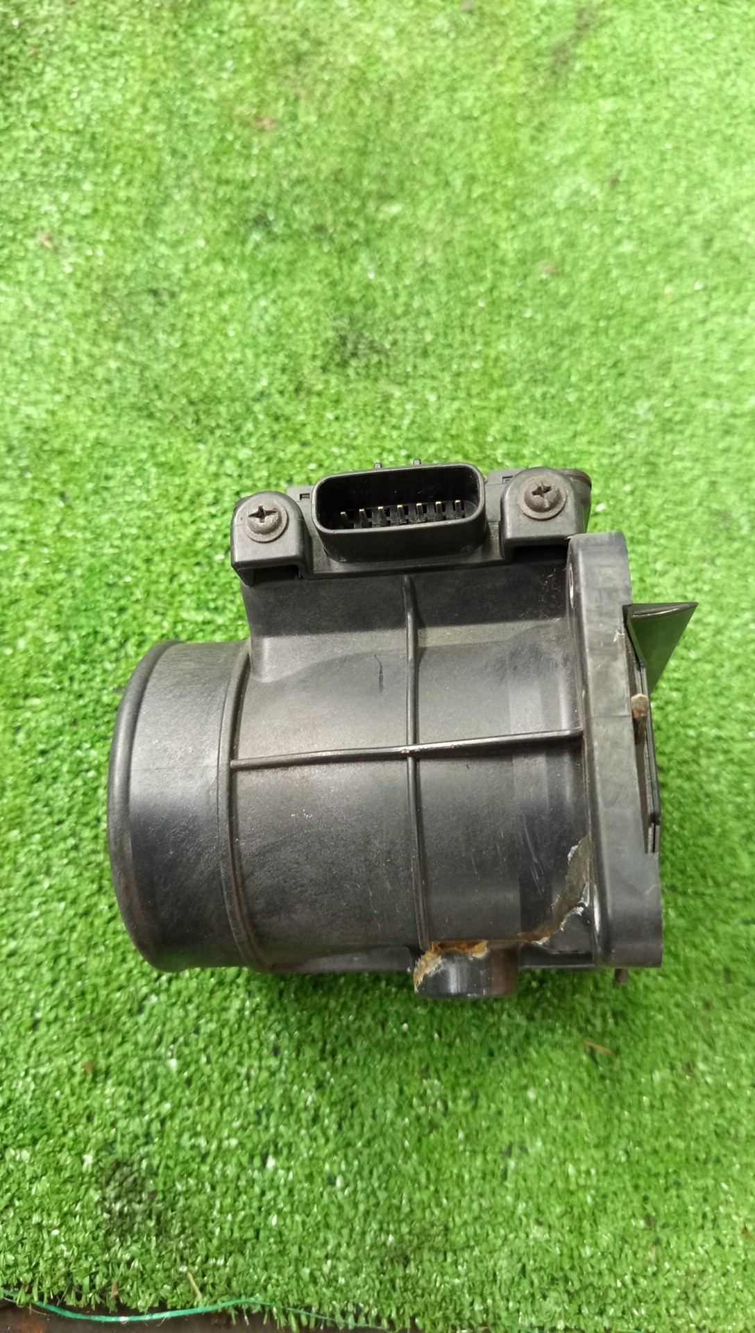 Датчик расхода воздуха MITSUBISHI AIRTREK CU2W 4G63 E5T08275 2 ракурс