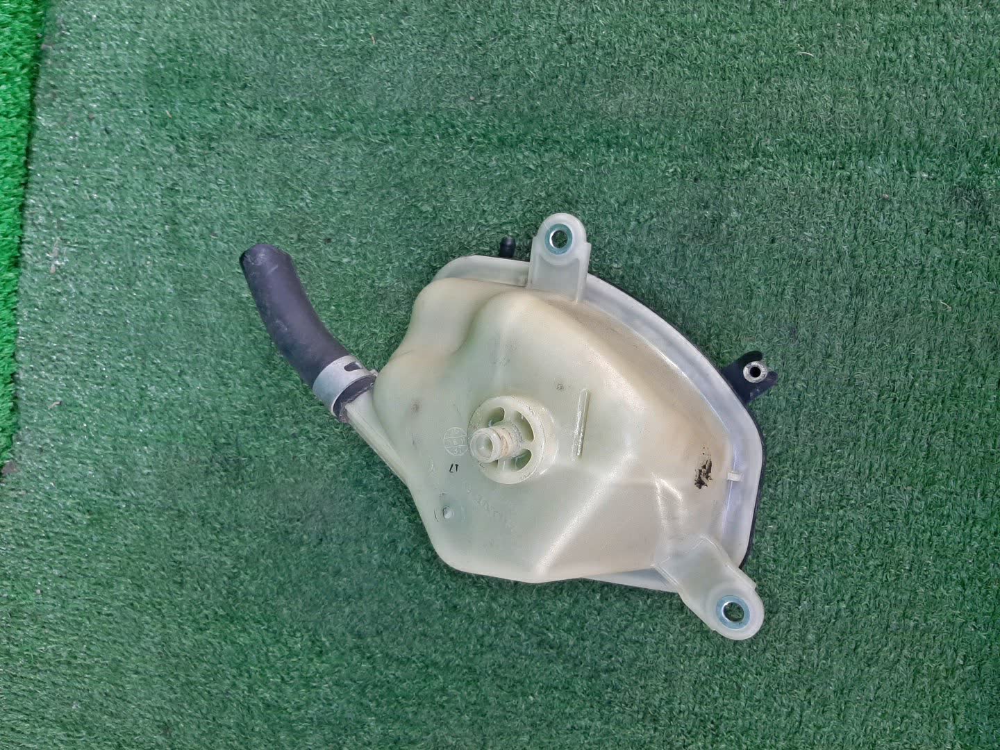 Бачок расширительный HONDA JADE FR5 1010 2 ракурс