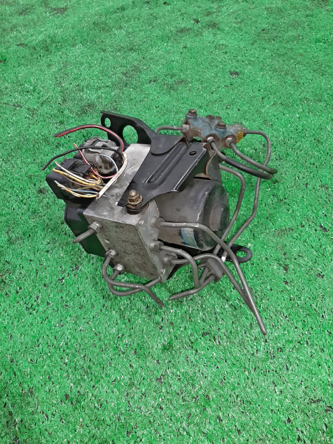 Блок abs TOYOTA VISTA SV50 3S-FSE 44510-32070 2 ракурс