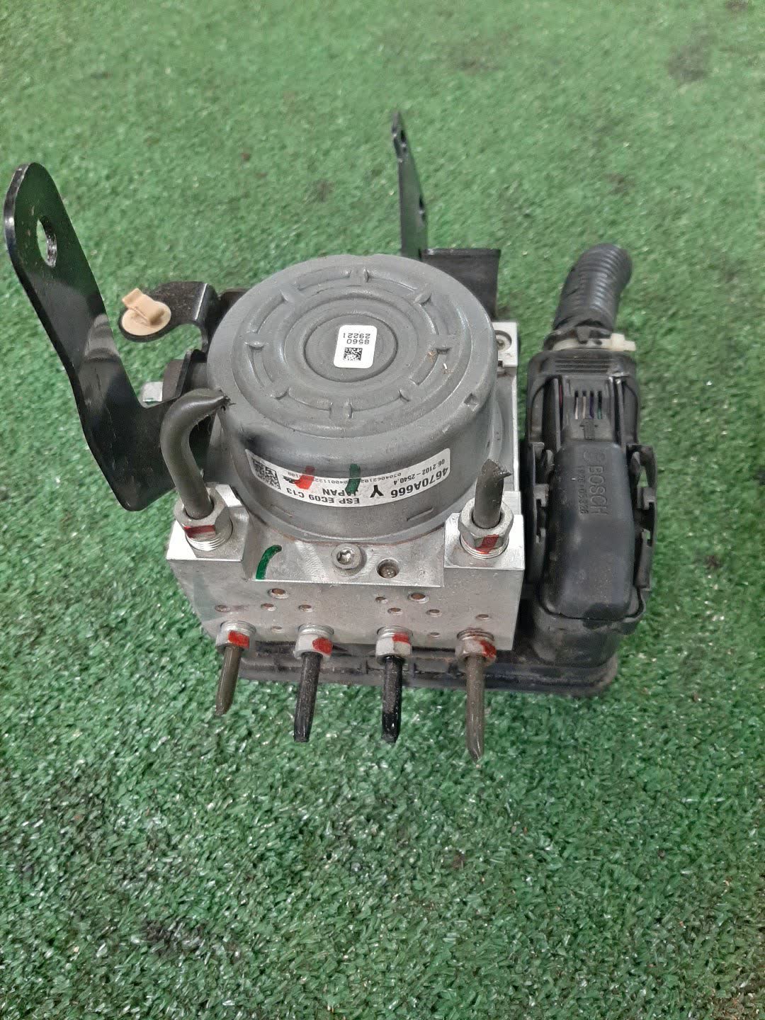 Блок abs MITSUBISHI OUTLANDER GF8W 4J12 4670A666 2 ракурс