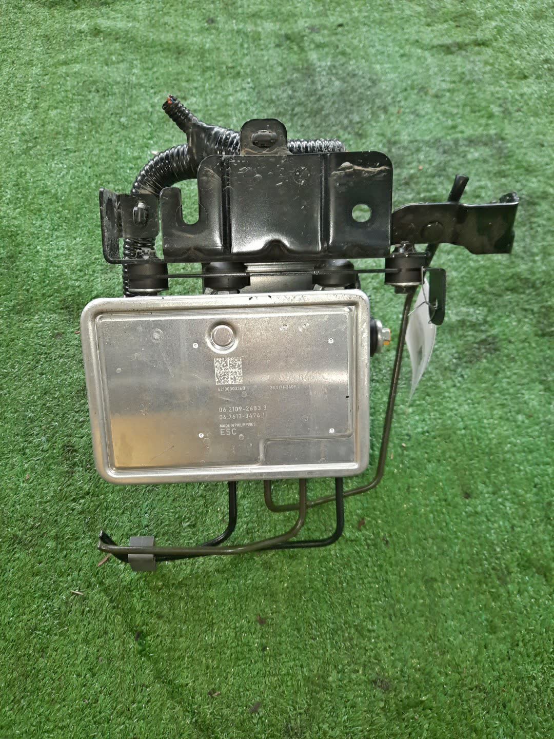 Блок abs NISSAN NOTE E13 HR12DE 47660-6XJ0A 1 ракурс