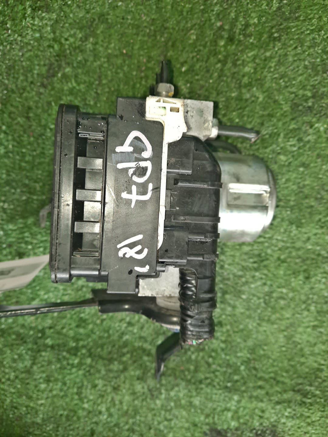 Блок abs SUBARU XV GP7 FB20 8V030A-0213-D4BAN 1 ракурс