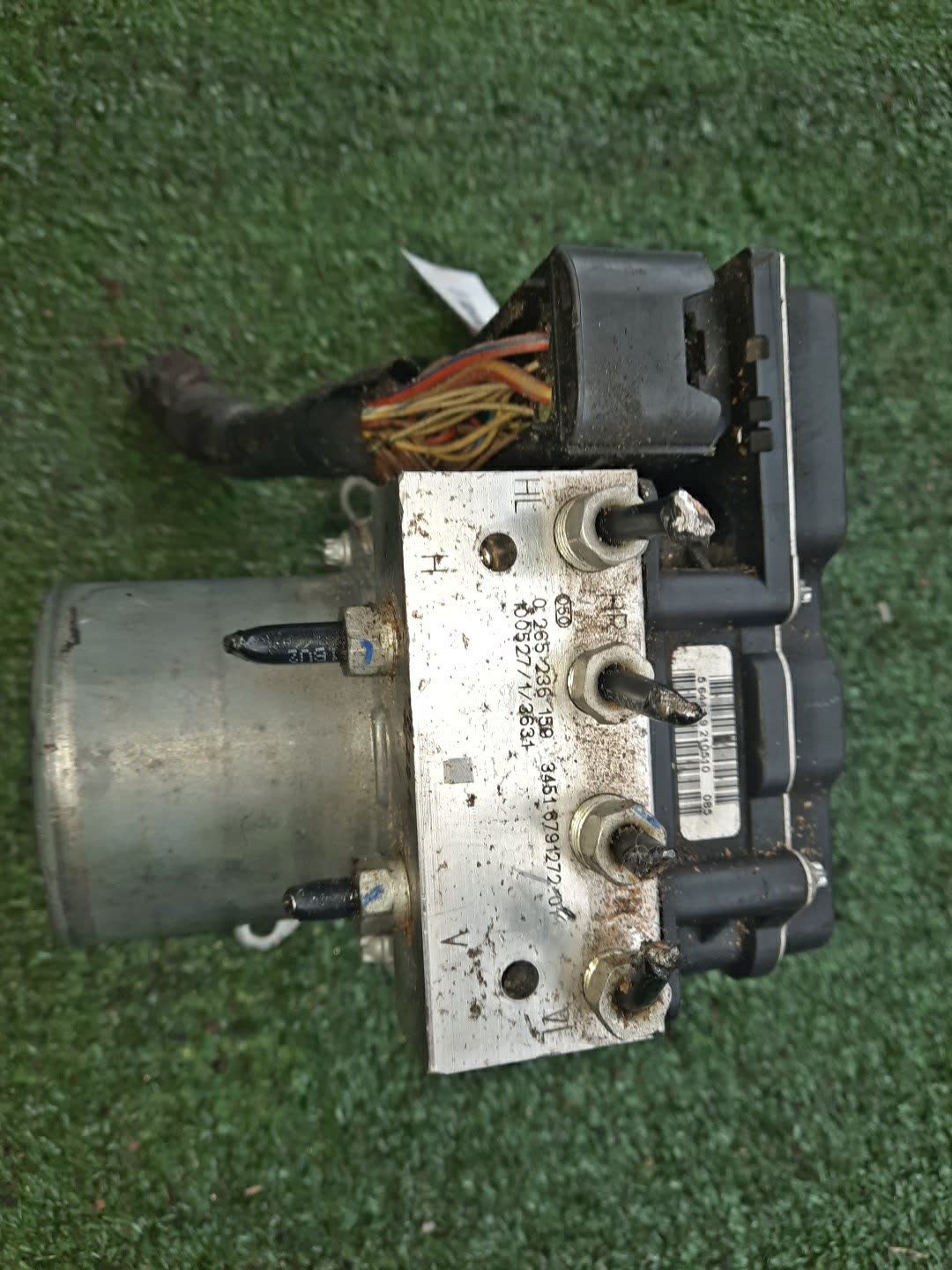 Блок abs BMW X1 E84 34516798991-01 2 ракурс
