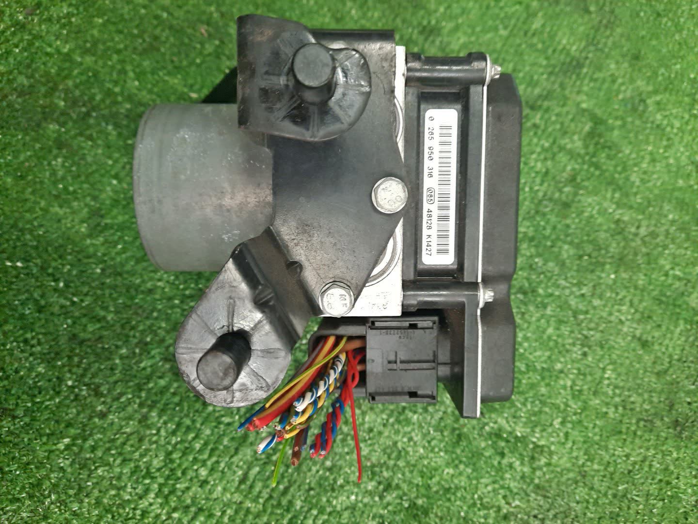 Блок abs BMW 3-Series F30 N20B20B 34516768614 2 ракурс