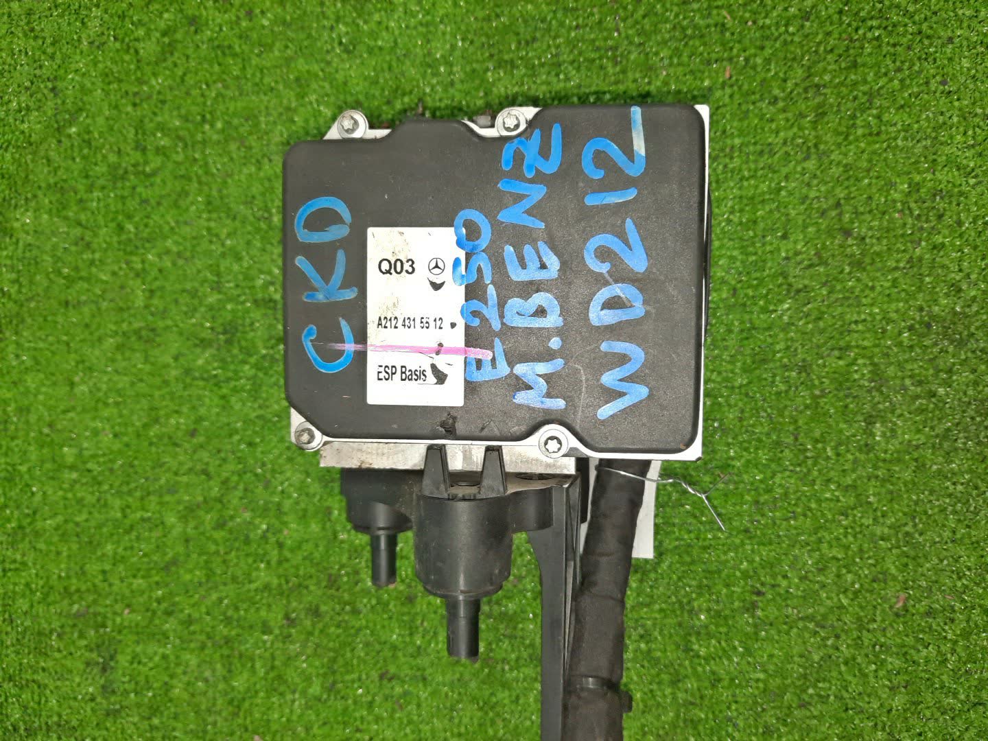Блок abs MERCEDES-BENZ E-Class W212 A212 431 5512 1 ракурс