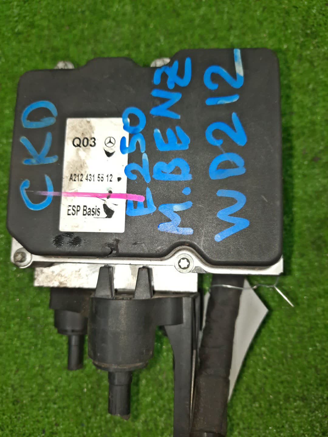 Блок abs MERCEDES-BENZ E-Class W212 A212 431 5512 4 ракурс