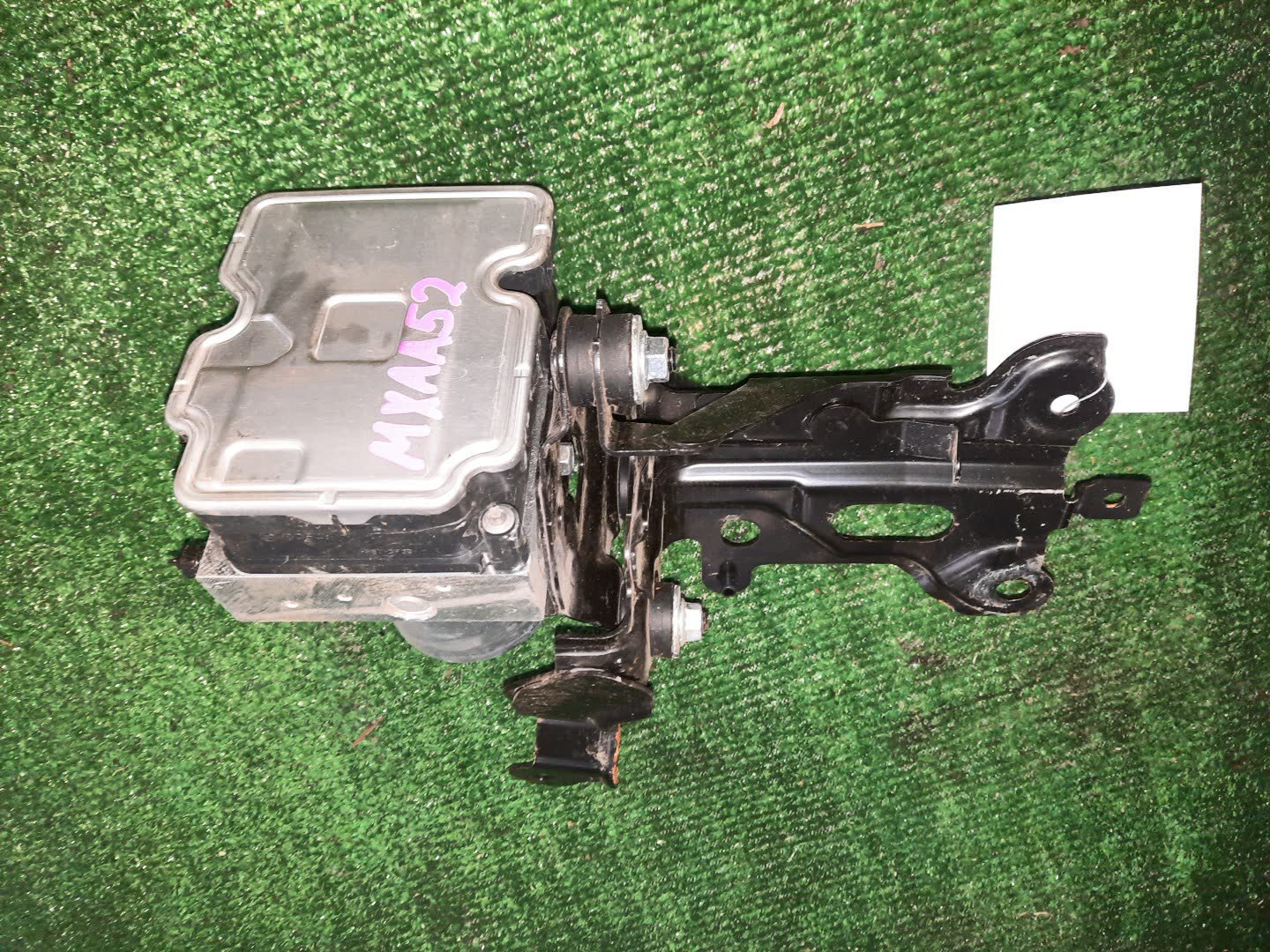 Блок abs TOYOTA RAV4 MXAA52 M20A-FKS 44540-42750 3 ракурс
