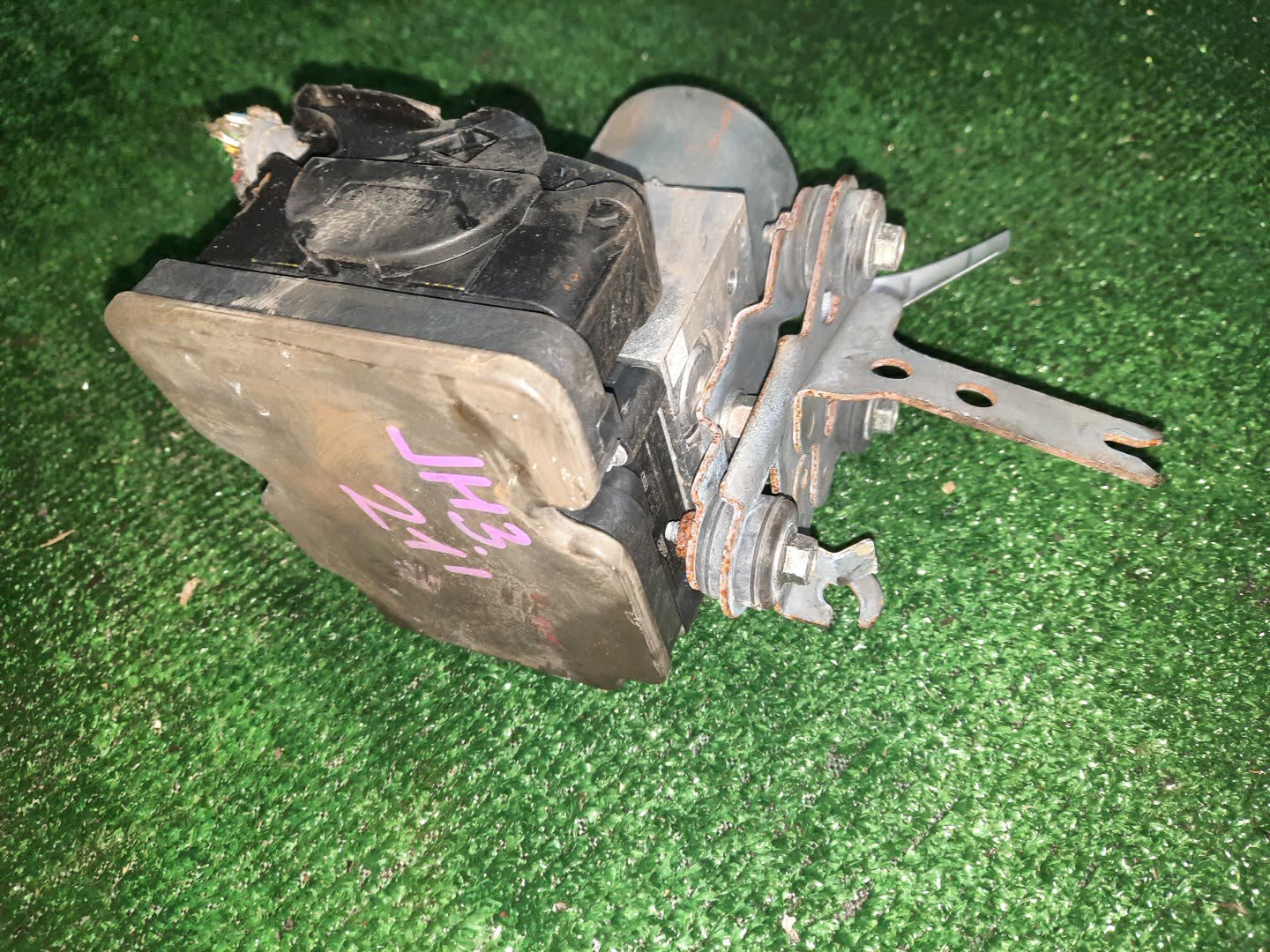 Блок abs HONDA N-WGN JH3 S07B 1 ракурс