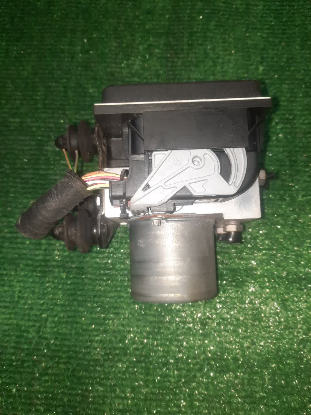 Блок abs AUDI A4 8K2, B8, 8K5 CDN 8K0907379AN 2 ракурс