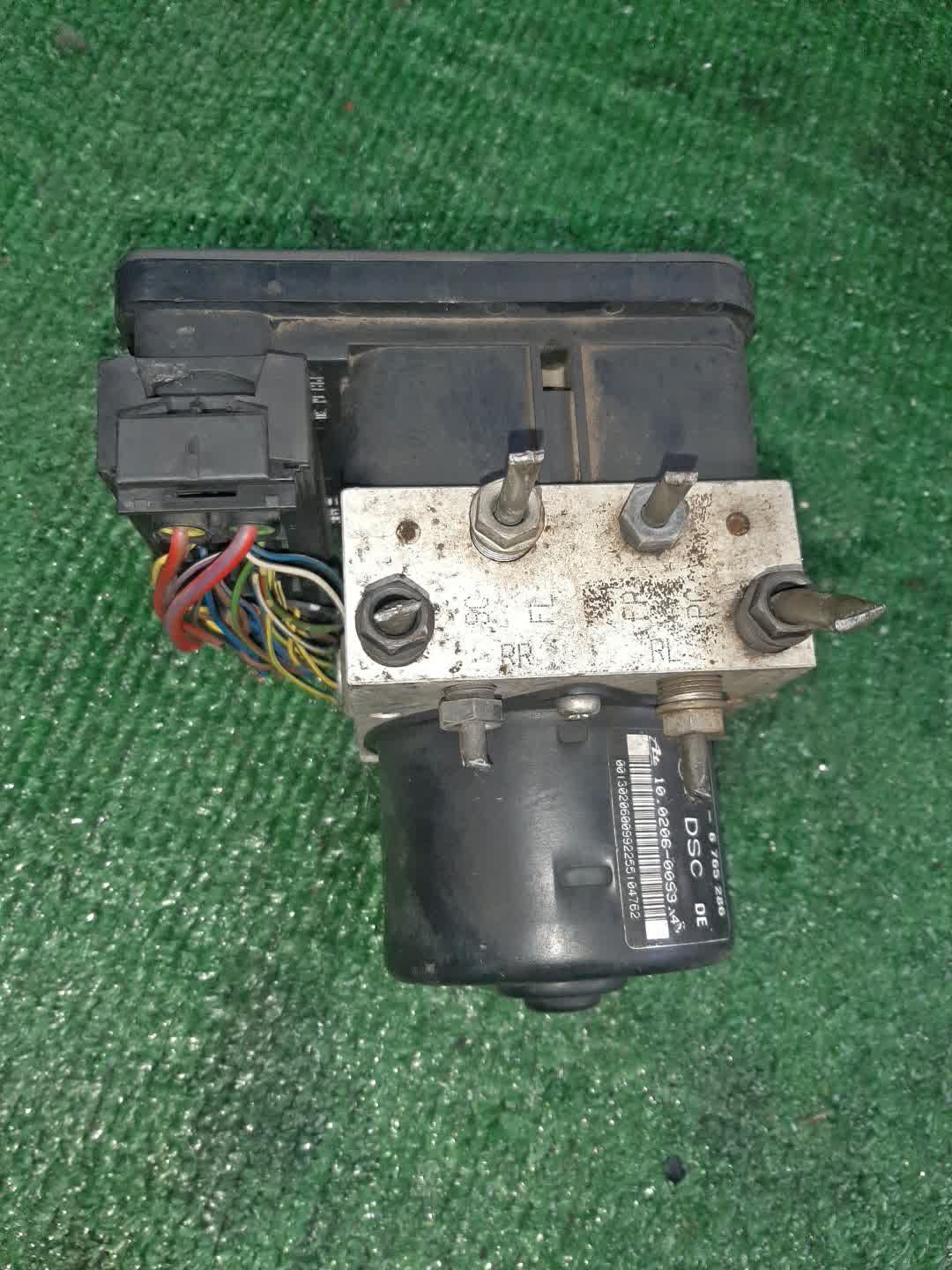 Блок abs MINI CABRIO R52 100960-08723 3 ракурс