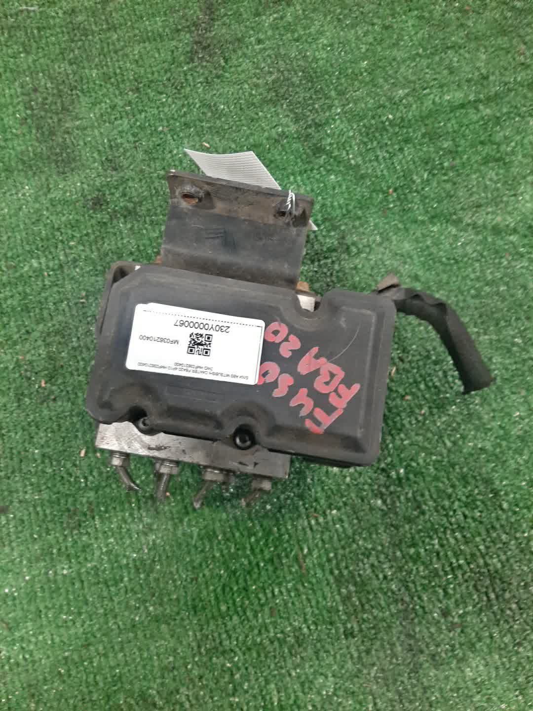 Блок abs MITSUBISHI CANTER FBA20 4P10 HMF036210400 1 ракурс