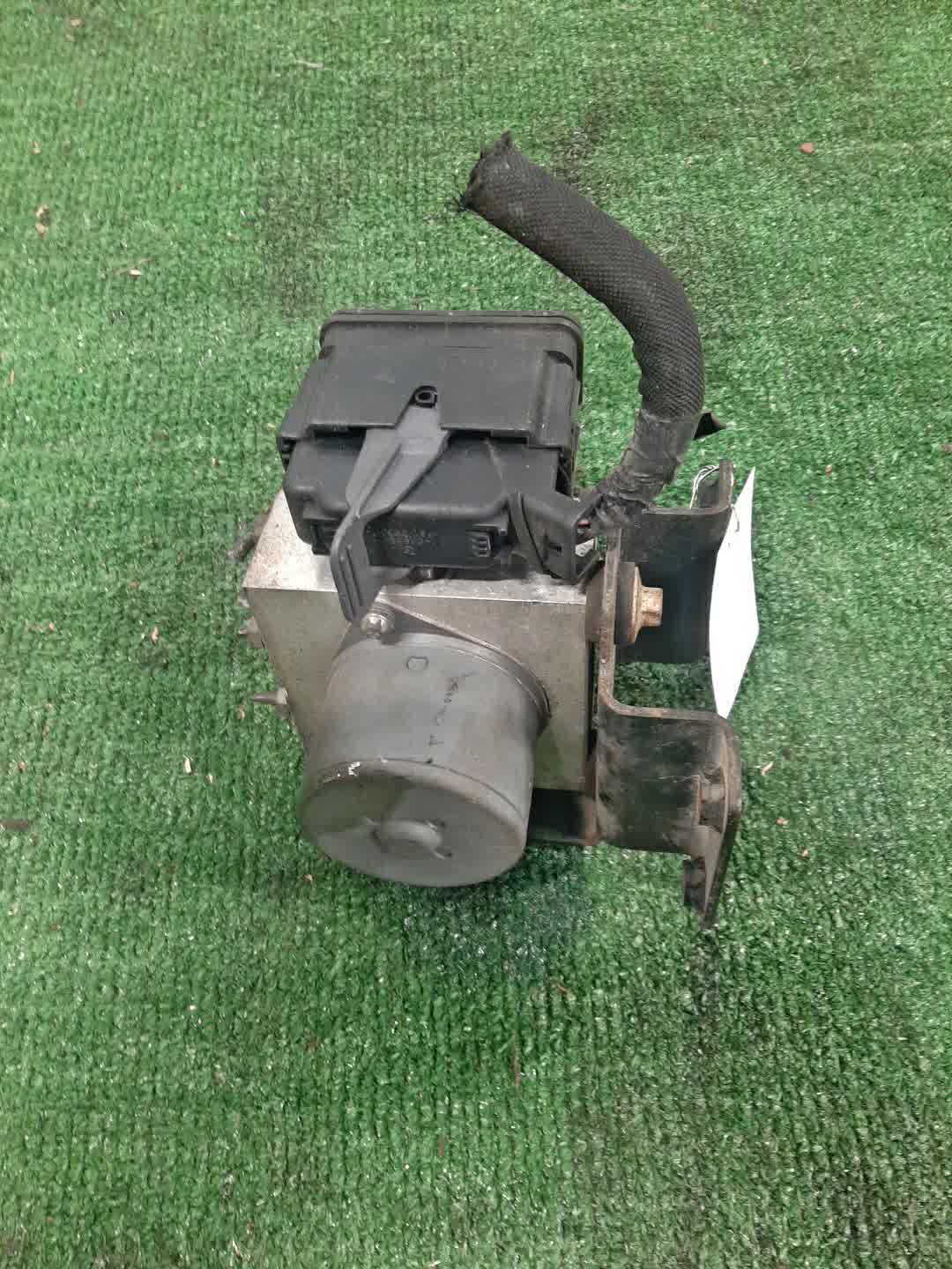 Блок abs MITSUBISHI CANTER FBA20 4P10 HMF036210400 3 ракурс