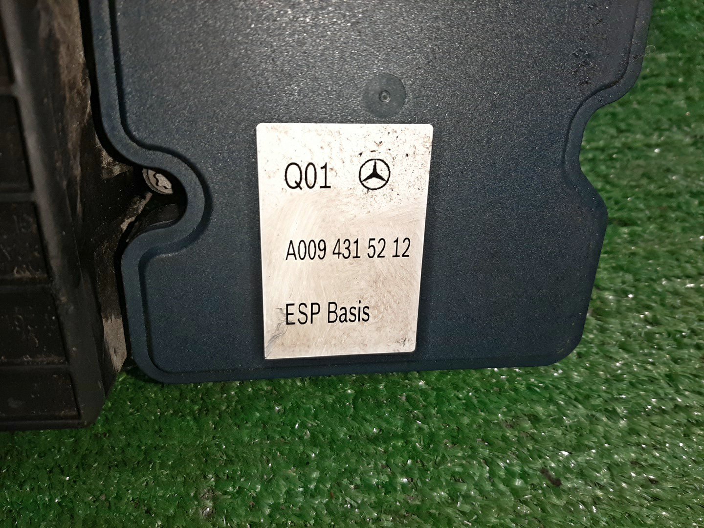Блок abs MERCEDES-BENZ A-Class W176 A0094315212 4 ракурс