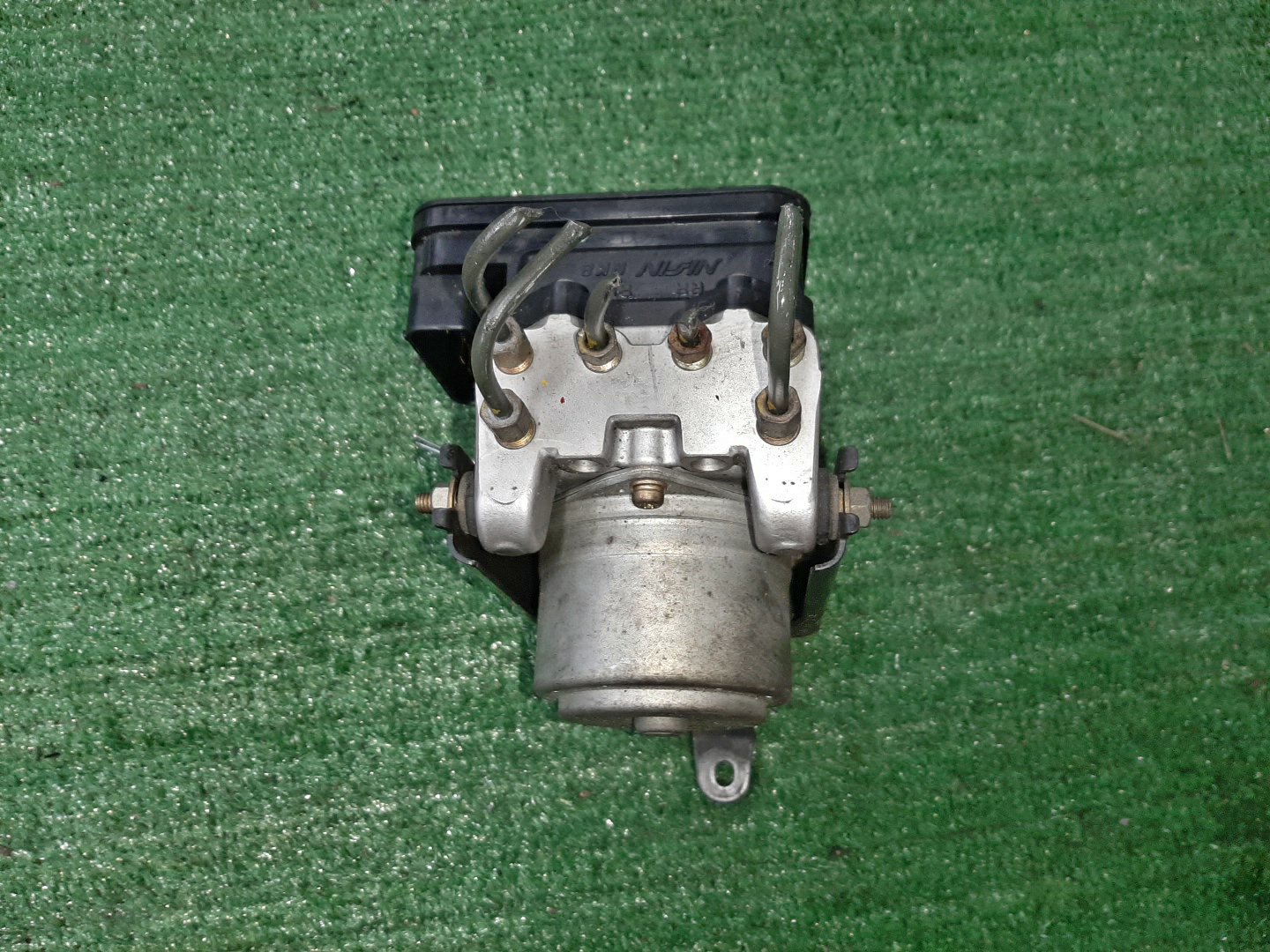 Блок abs HONDA S2000 AP1 F20C 006-V95-139A 2 ракурс