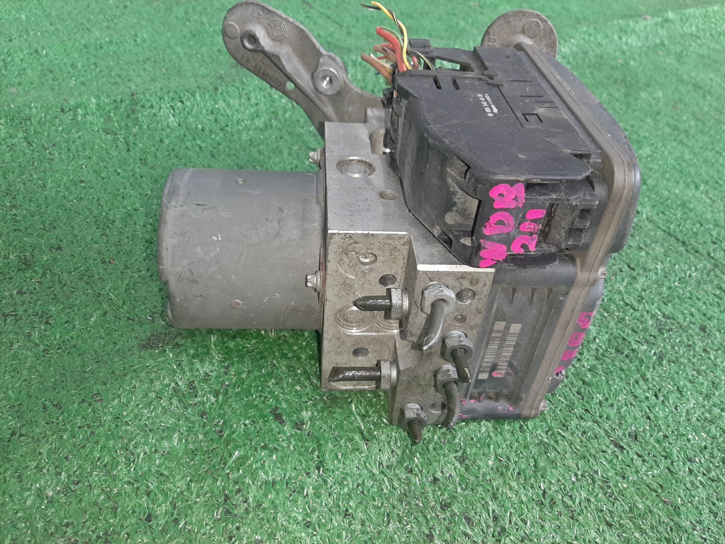 Блок abs MERCEDES-BENZ E-Class W211 A2114311812 3 ракурс
