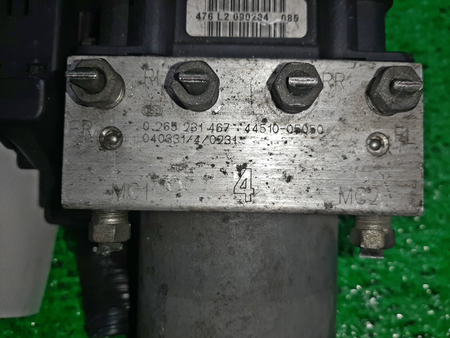 Блок abs TOYOTA AVENSIS AZT255 1AZ-FSE 44510-05050 5 ракурс
