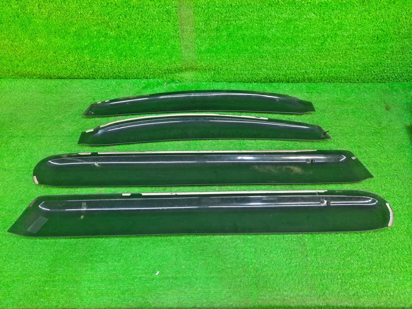 Ветровик TOYOTA ALPHARD, VELLFIRE ANH25W, GGH25W, GGH20W, ANH20W 949 2 ракурс