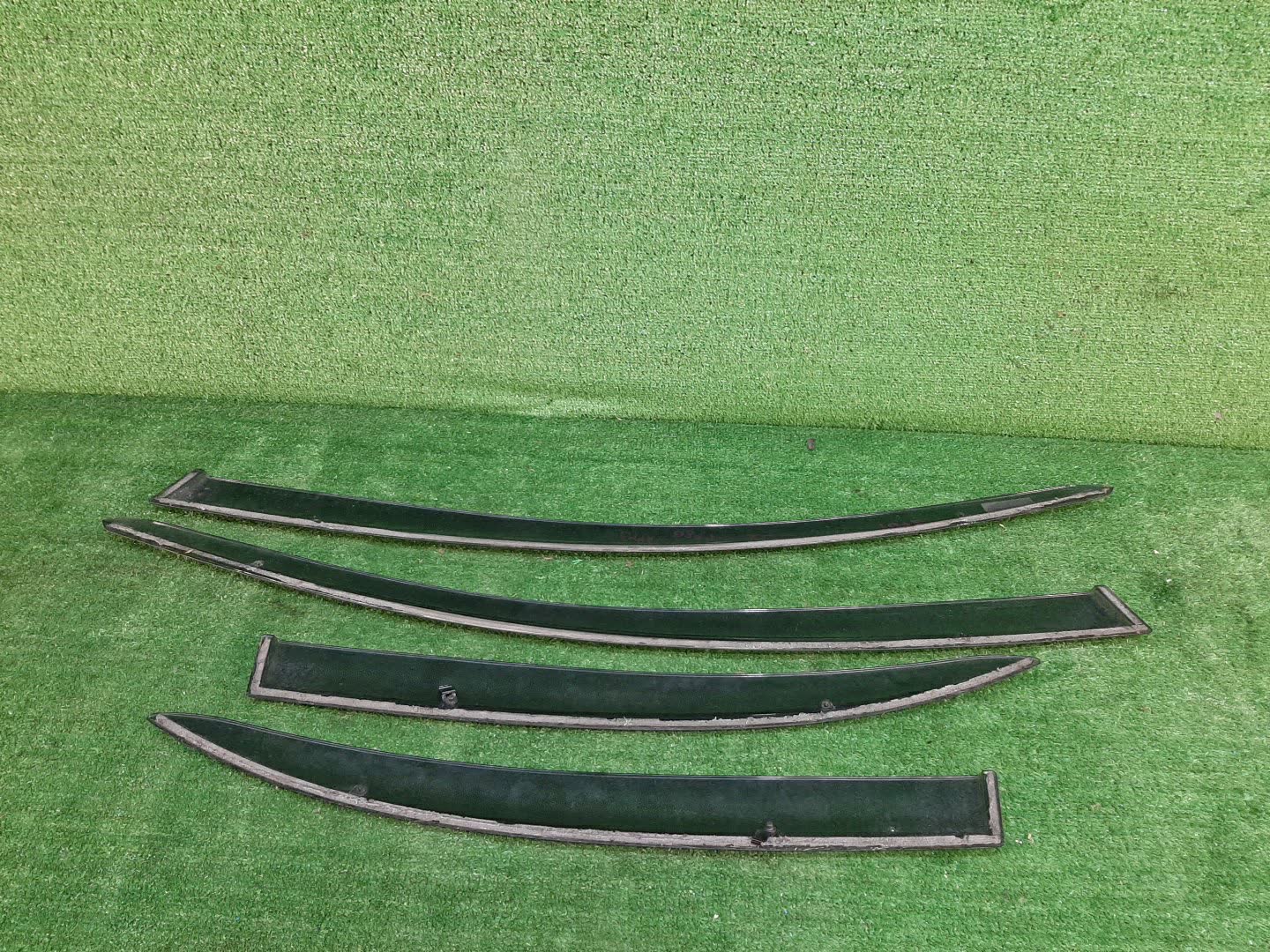 Ветровик MITSUBISHI GALANT FORTIS CY4A 1072 2 ракурс