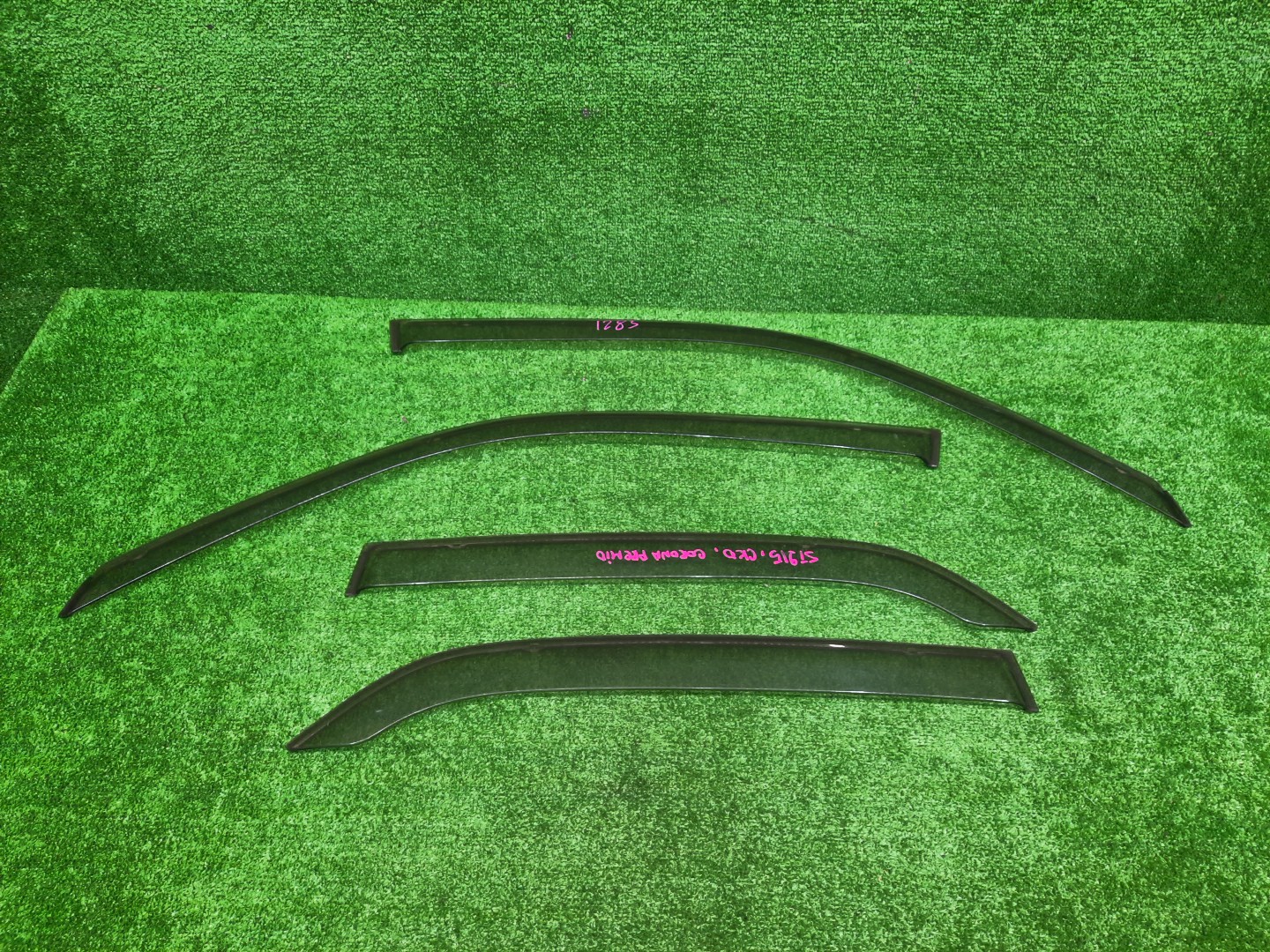 Ветровик TOYOTA CORONA PREMIO ST215 1283 1 ракурс Ветровик TOYOTA CORONA PREMIO ST215 1283 1 ракурс