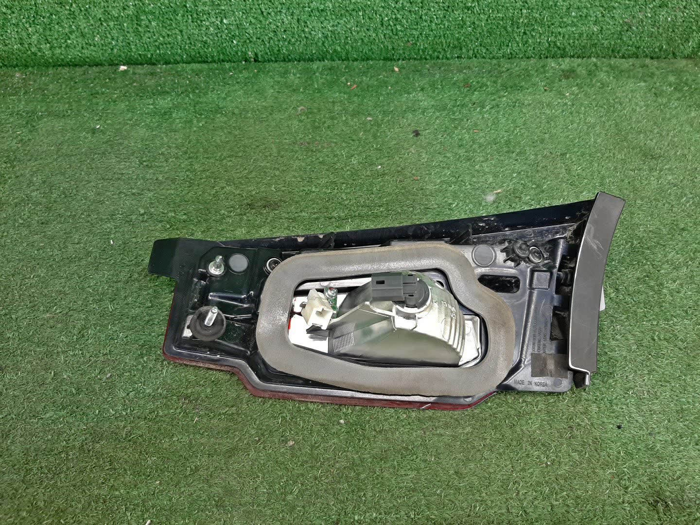 Вставка между стопов левая задняя MAZDA CX-8 KG2P, KG5P 2 ракурс